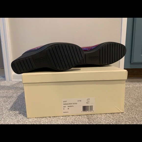 Coach - Farran Sport Patent wedge winter boot- size 8 - Magenta.  Never worn - Picture 3 of 4